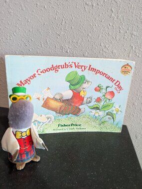 Vintage 1980 Mayor Goodgrub's Very Important Day Book & Toy